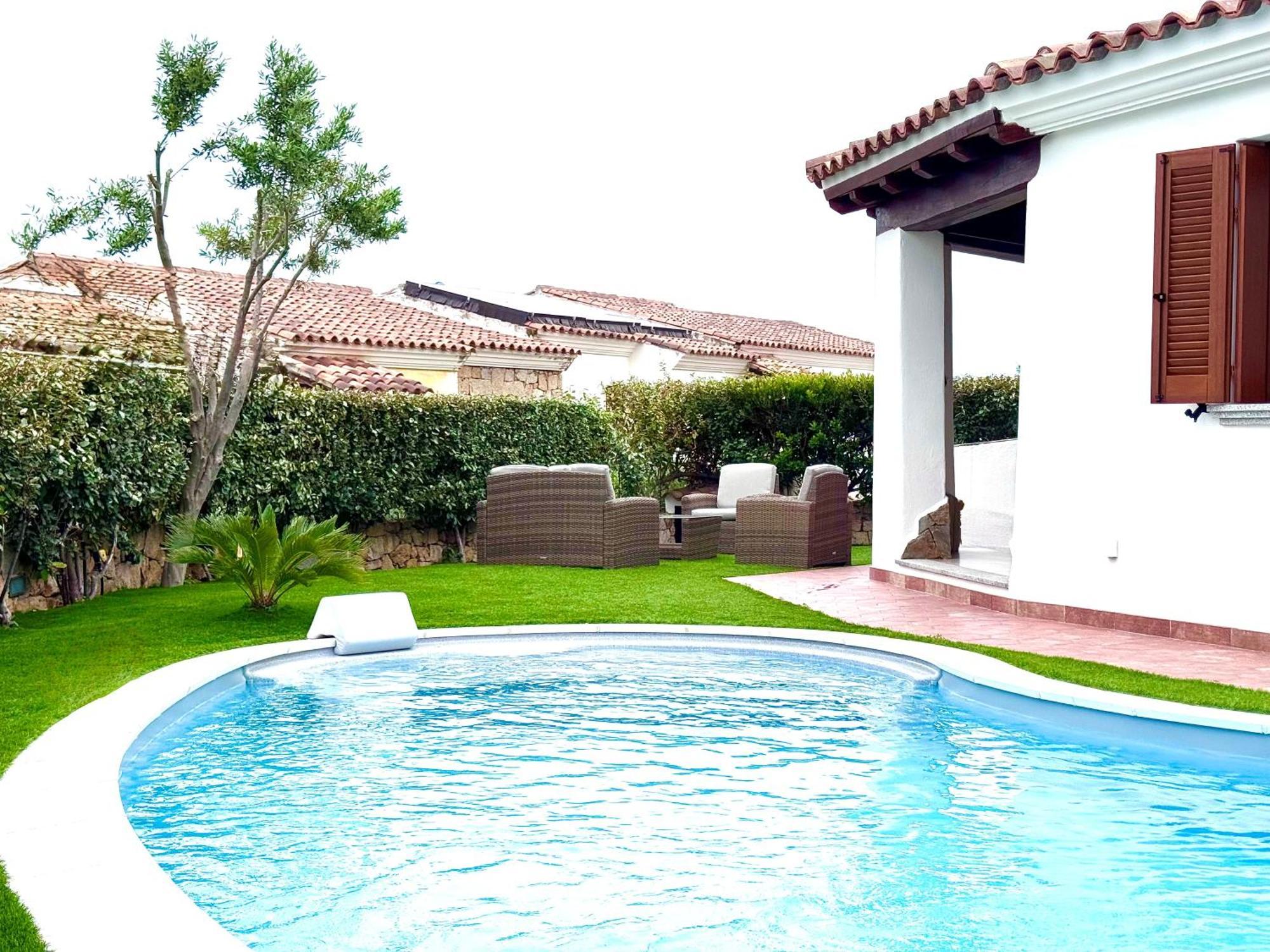 Villa Nadia Con Piscina Privata Budoni ตาเนาเนลลา ภายนอก รูปภาพ